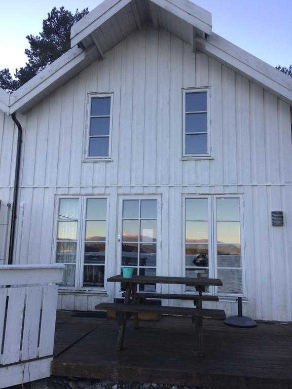 Sponavik Camping Hotel Stord Buitenkant foto