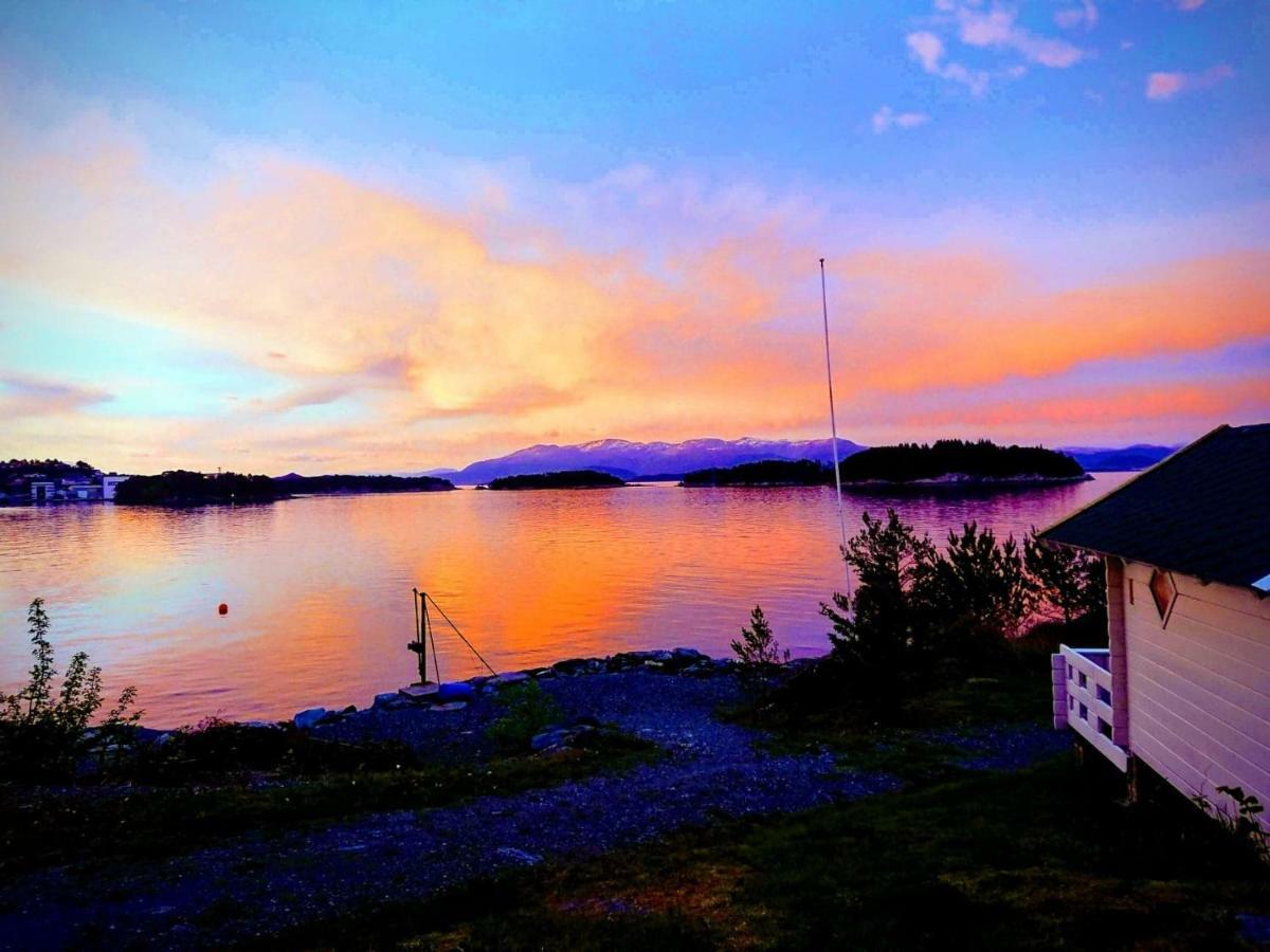 Sponavik Camping Hotel Stord Buitenkant foto